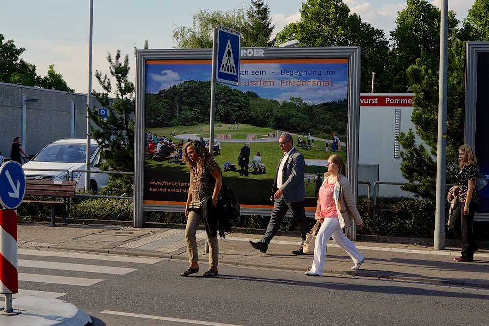 Wir kämpfen mit einer Plakataktion